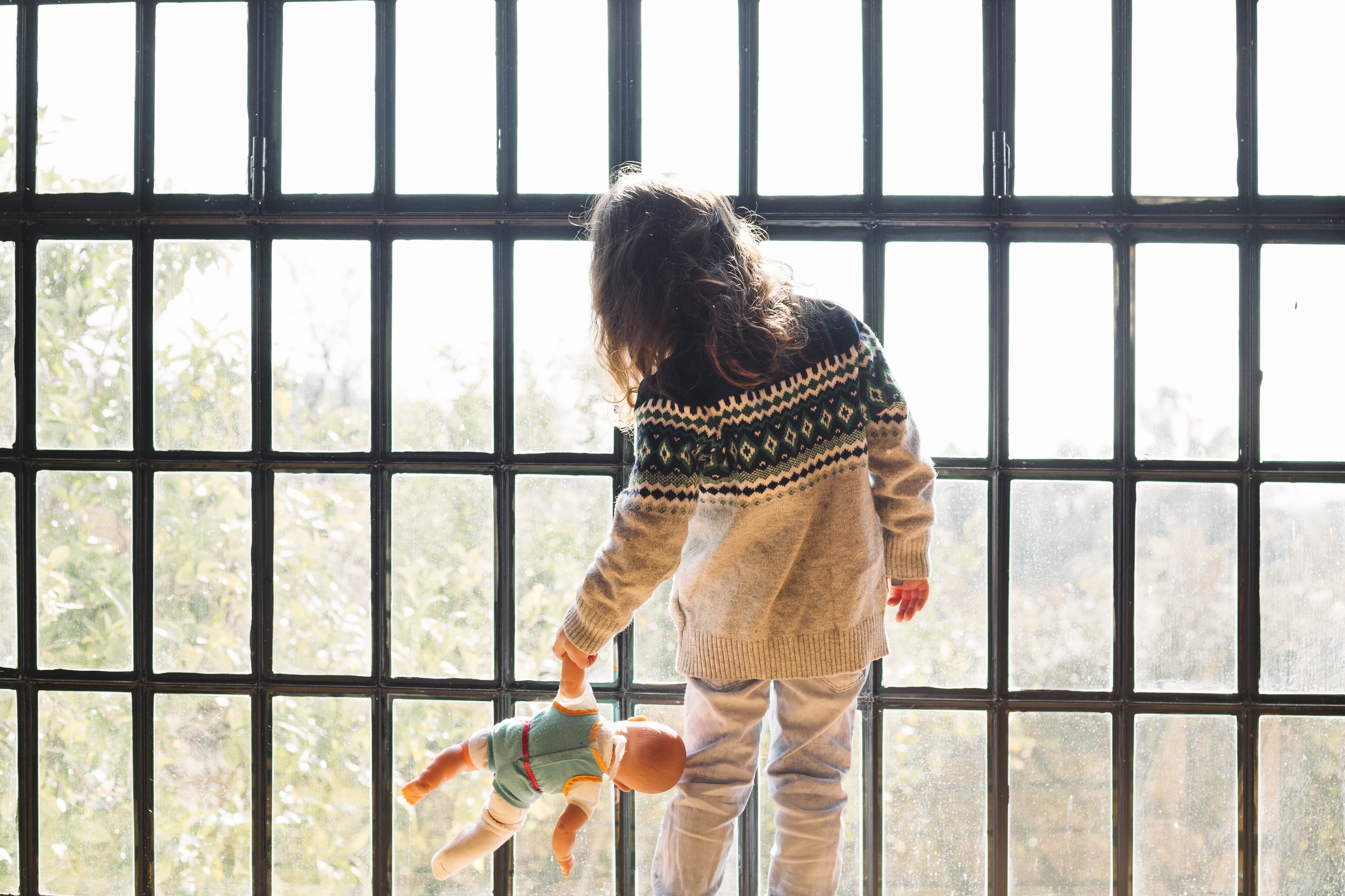 RELEASE Protéger les enfants en migration de la détention Enfant en migration